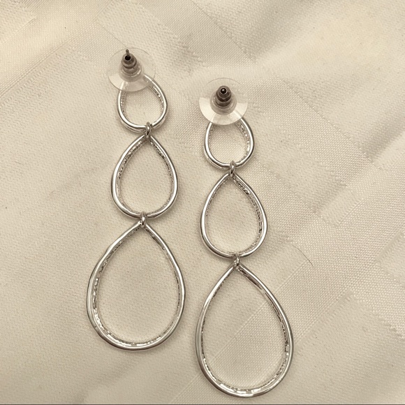 Silver chandelier earrings - Picture 2 of 2